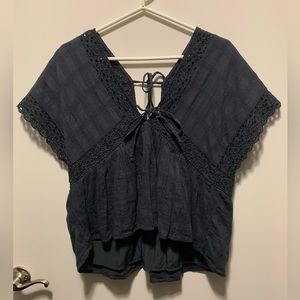 Flowy semi cropped blouse from American Eagle